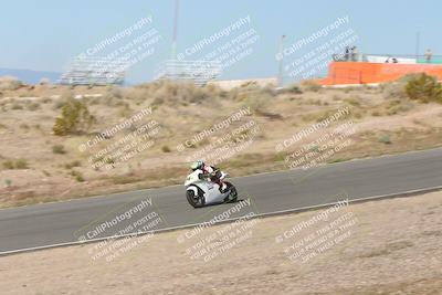 media/Apr-20-2025-AHRMA (Sun) [[393a79c373]]/Race/Group 11 early race/Turn 4b/